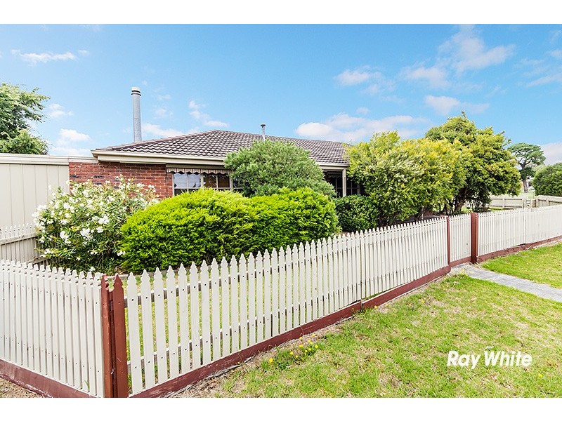 27 Wentworth Street, Cranbourne North VIC 3977