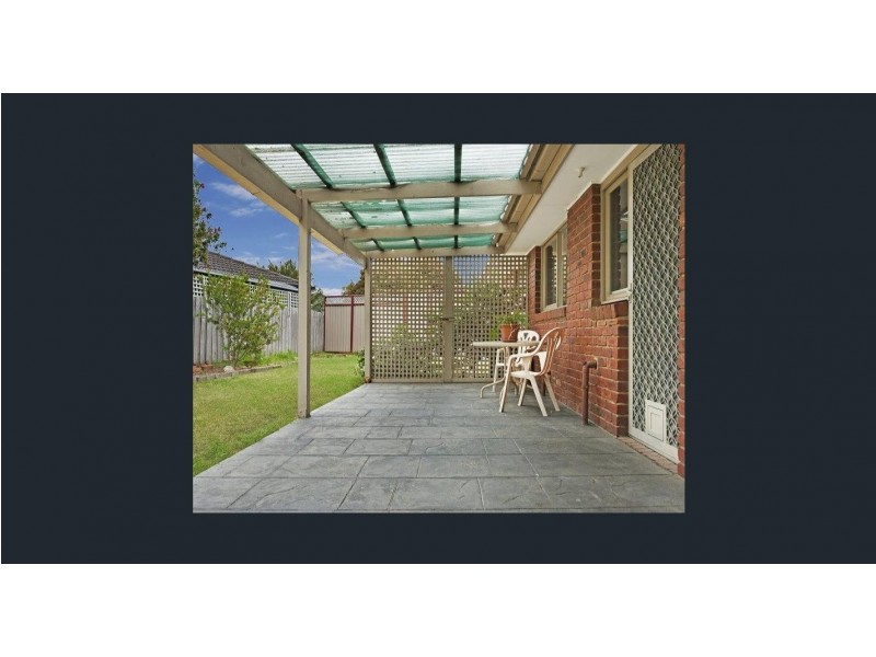 27 Wentworth Street, Cranbourne North VIC 3977