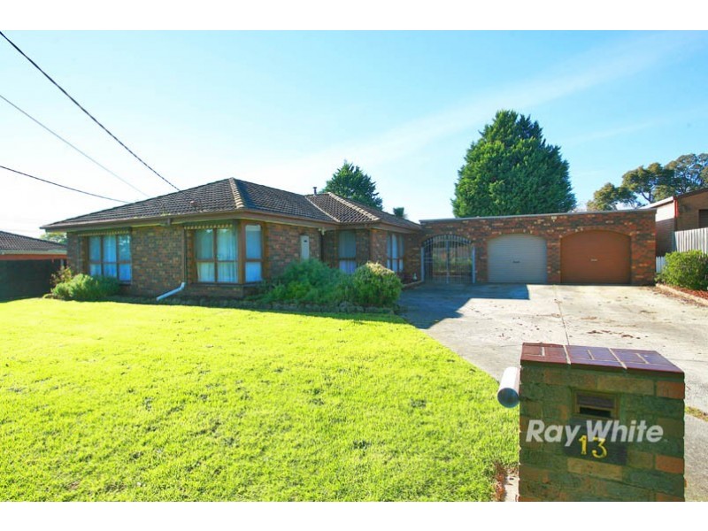 13 Marnebeck Court, Cranbourne VIC 3977