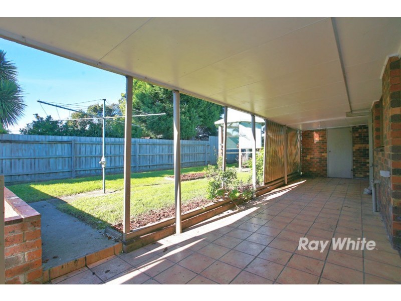 13 Marnebeck Court, Cranbourne VIC 3977