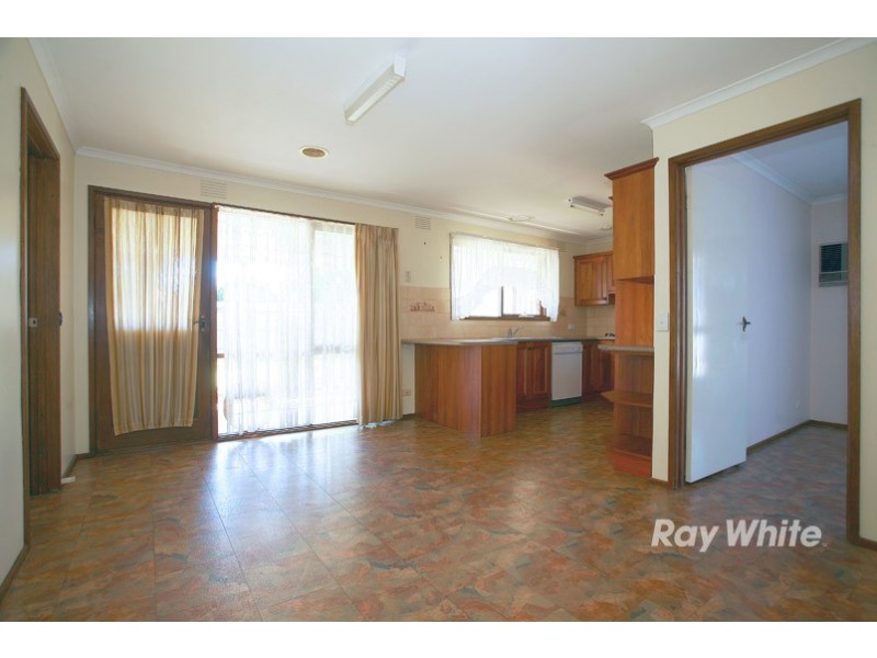 13 Marnebeck Court, Cranbourne VIC 3977