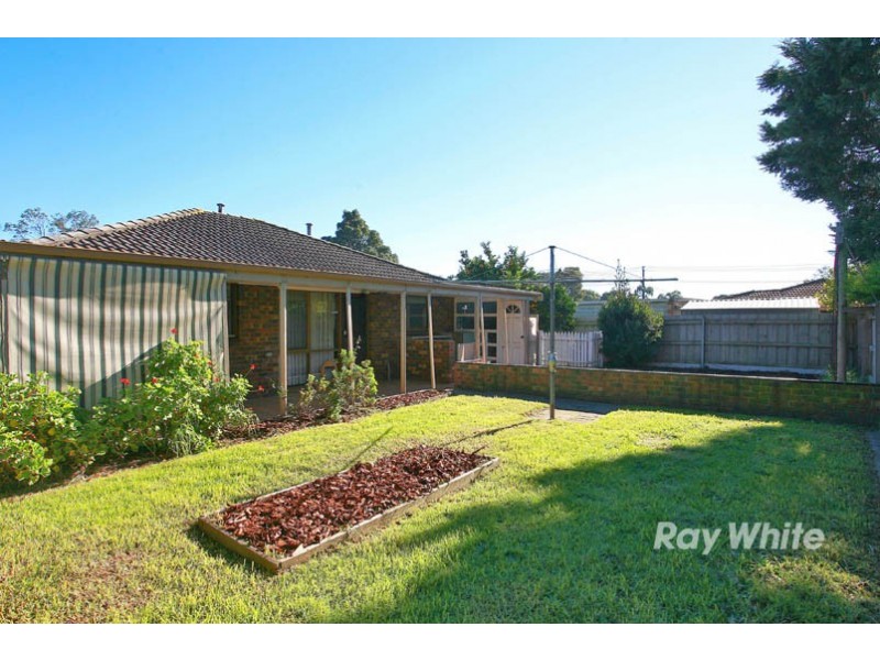 13 Marnebeck Court, Cranbourne VIC 3977
