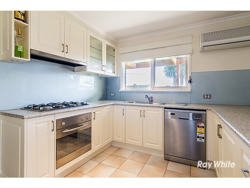 11 Glenbourne Road, Cranbourne VIC 3977