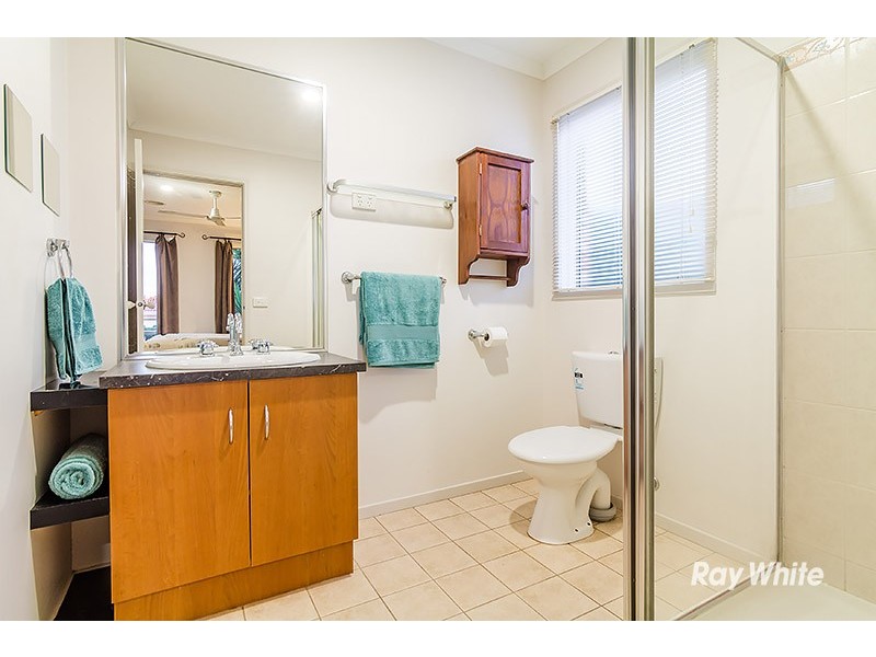 23 Gatehouse Parade, Cranbourne East VIC 3977