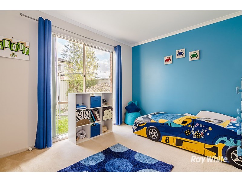 23 Gatehouse Parade, Cranbourne East VIC 3977