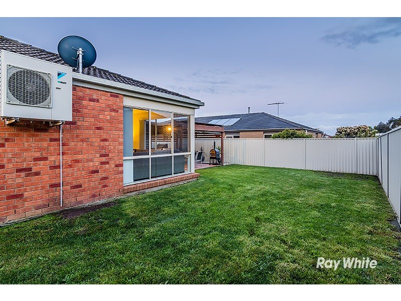 23 Gatehouse Parade, Cranbourne East VIC 3977