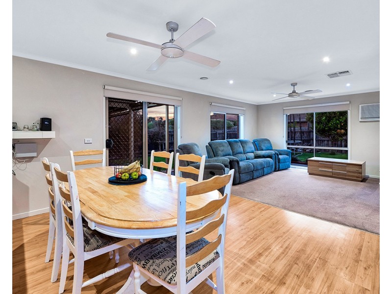 3 Seacombe Place, Cranbourne VIC 3977