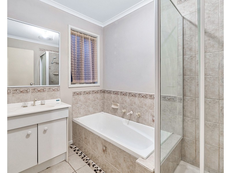 3 Seacombe Place, Cranbourne VIC 3977