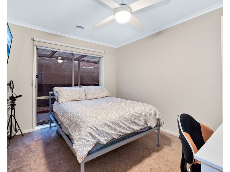 3 Seacombe Place, Cranbourne VIC 3977