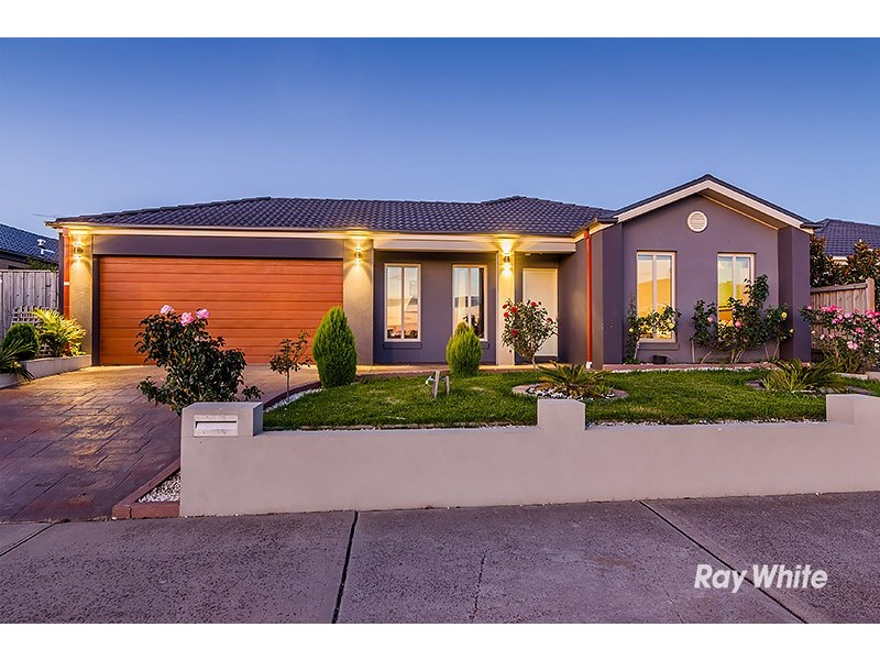 94 Boland Drive, Lyndhurst VIC 3975
