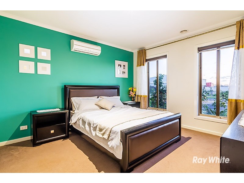 94 Boland Drive, Lyndhurst VIC 3975