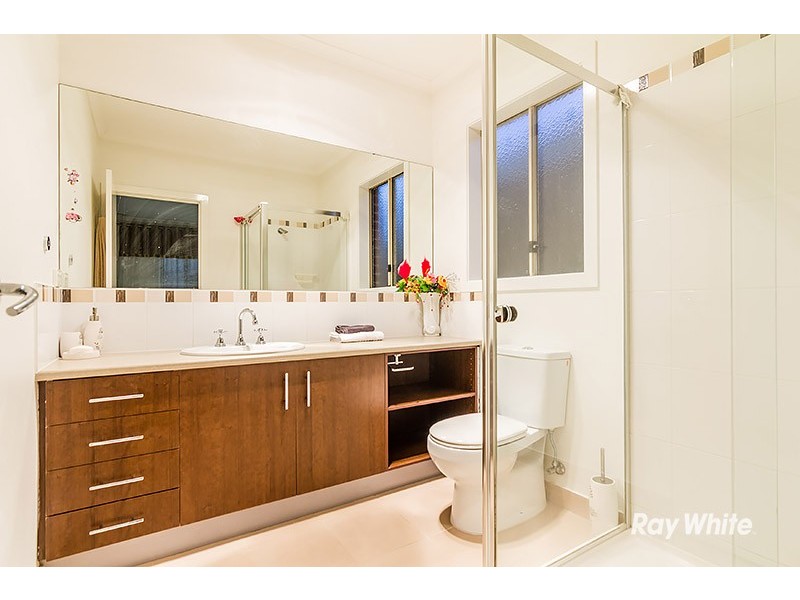 94 Boland Drive, Lyndhurst VIC 3975