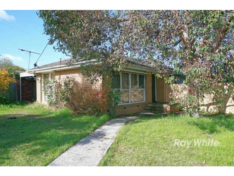 18 Evelyne Avenue, Cranbourne VIC 3977