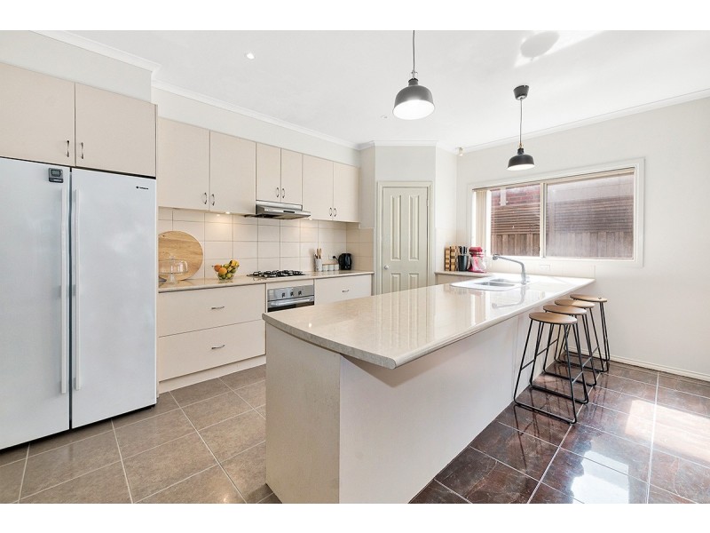 9 Hope Court, Cranbourne West VIC 3977