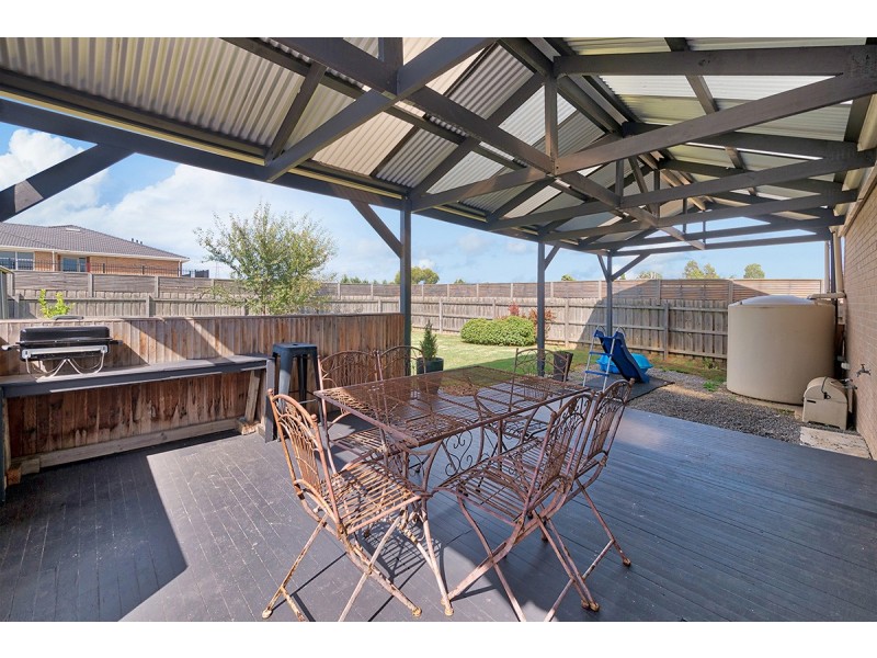 9 Hope Court, Cranbourne West VIC 3977