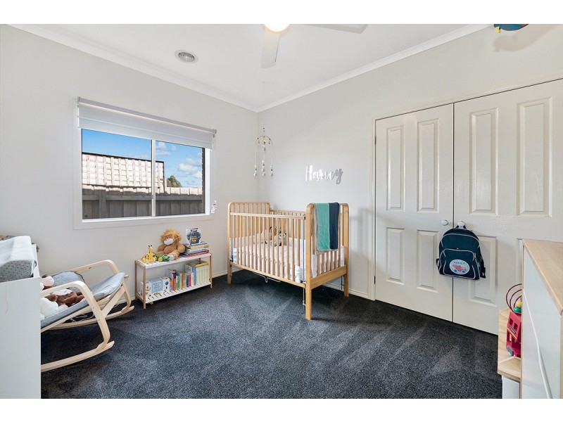 9 Hope Court, Cranbourne West VIC 3977