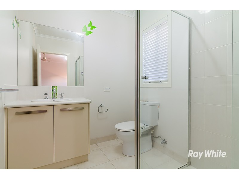 53 Prosperity Ave, Cranbourne North VIC 3977