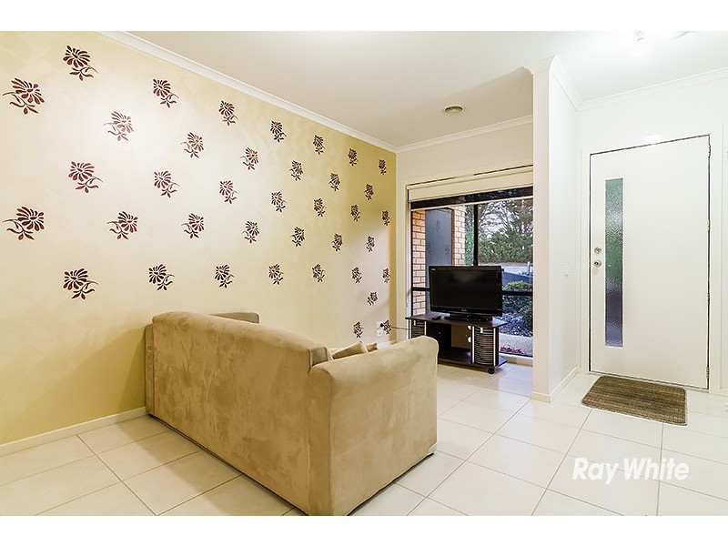 53 Prosperity Ave, Cranbourne North VIC 3977