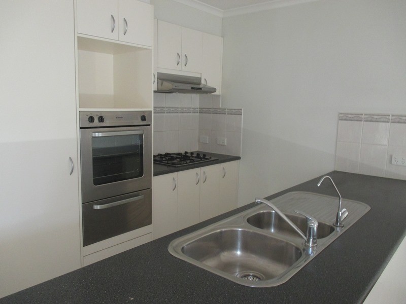 2 Kulkami Way, Cranbourne West VIC 3977