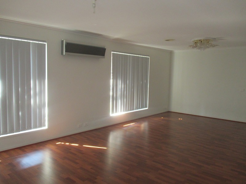 2 Kulkami Way, Cranbourne West VIC 3977