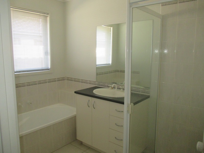 2 Kulkami Way, Cranbourne West VIC 3977