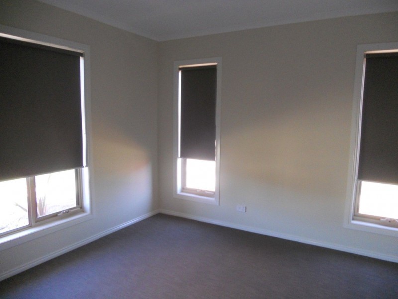 89 Heather Grove, Clyde North VIC 3978