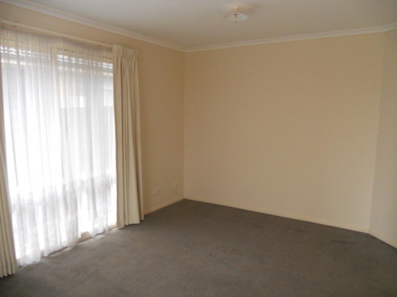 3 Torre Road, Pakenham VIC 3810