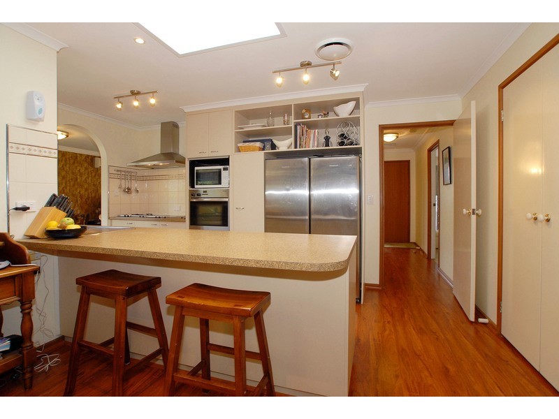 9 Lobelia Court, Cranbourne North VIC 3977