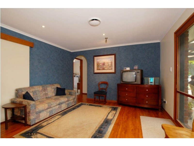 9 Lobelia Court, Cranbourne North VIC 3977