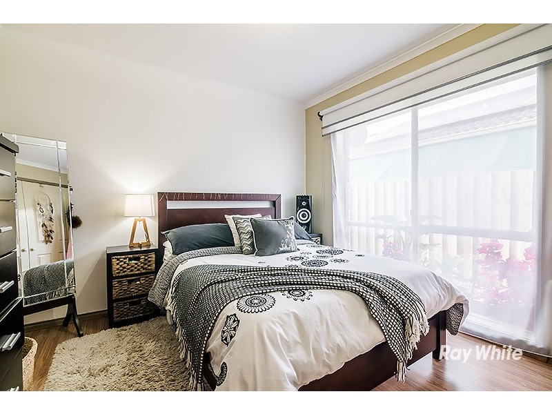 10 Landau Court, Cranbourne North VIC 3977