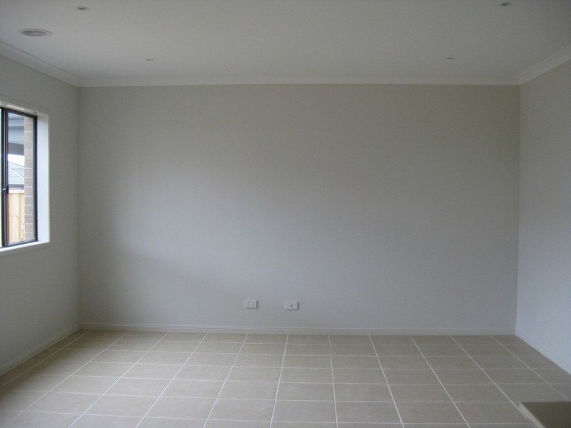 21 Autumn Fields Drive, Cranbourne North VIC 3977