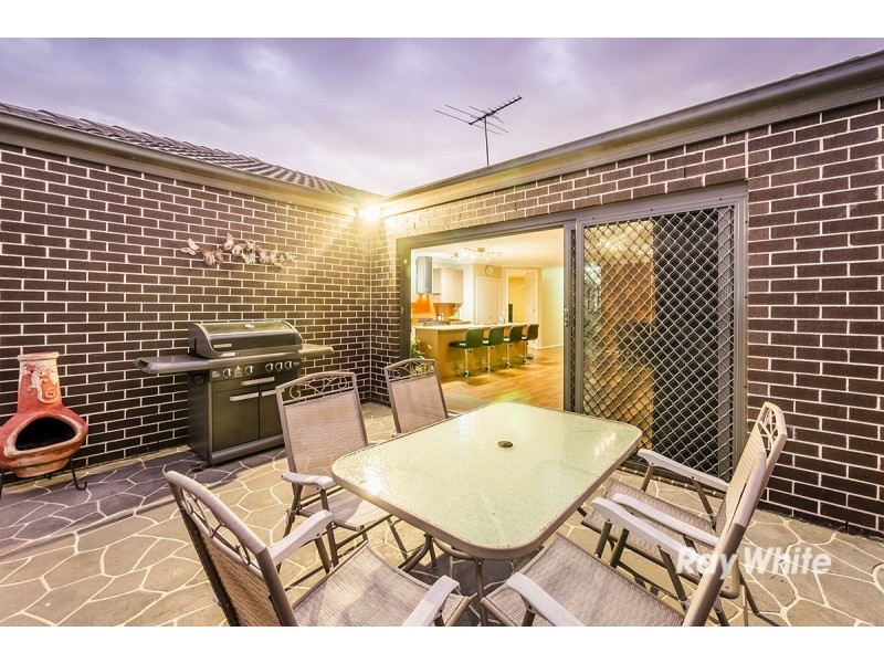 6 Sagan Drive, Cranbourne North VIC 3977