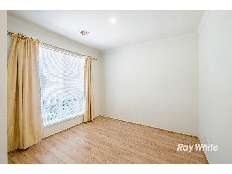 46 Central Parkway, Cranbourne West VIC 3977