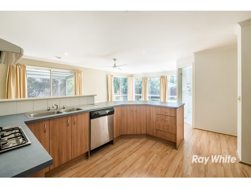 46 Central Parkway, Cranbourne West VIC 3977