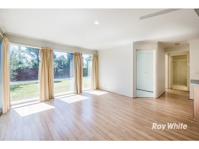 46 Central Parkway, Cranbourne West VIC 3977