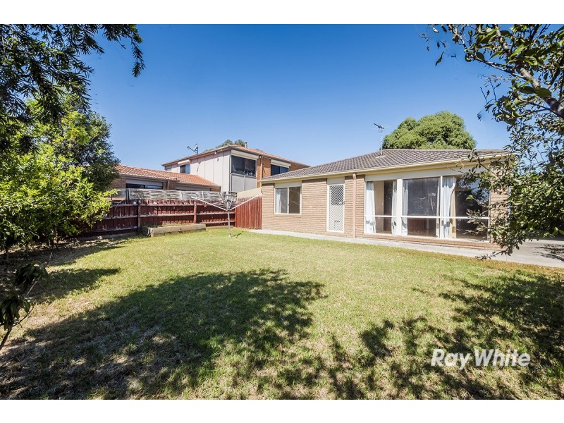 46 Central Parkway, Cranbourne West VIC 3977