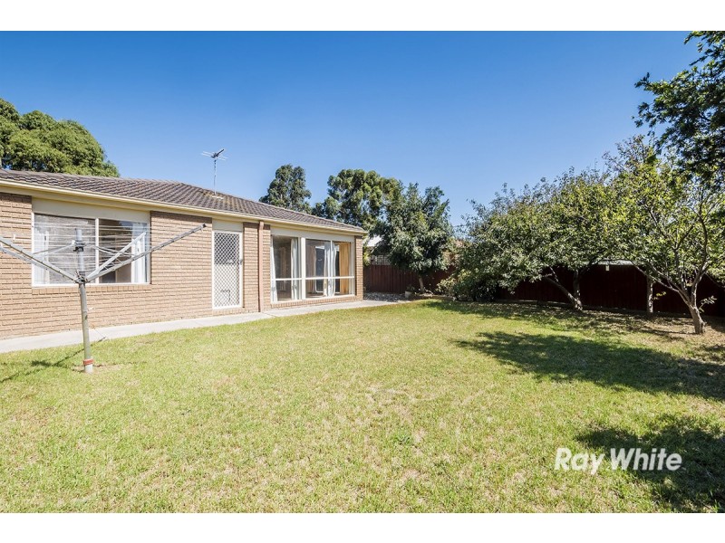 46 Central Parkway, Cranbourne West VIC 3977