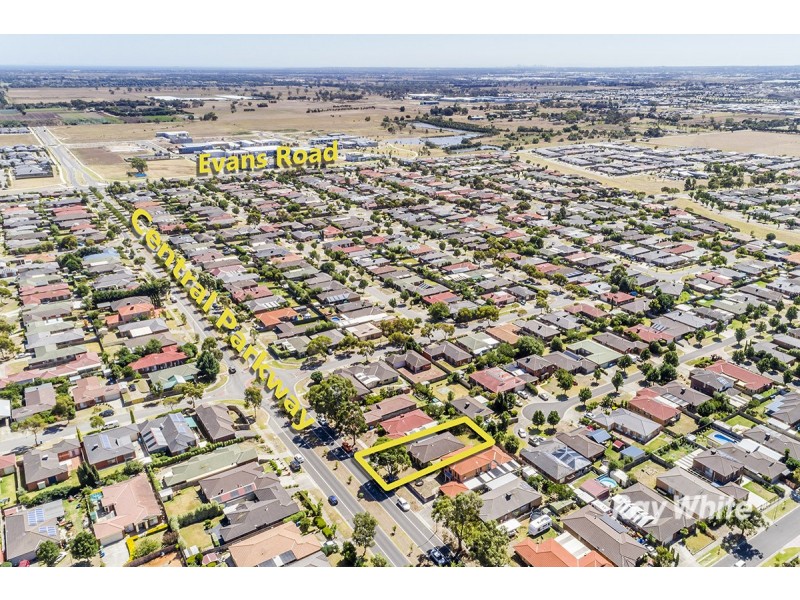 46 Central Parkway, Cranbourne West VIC 3977