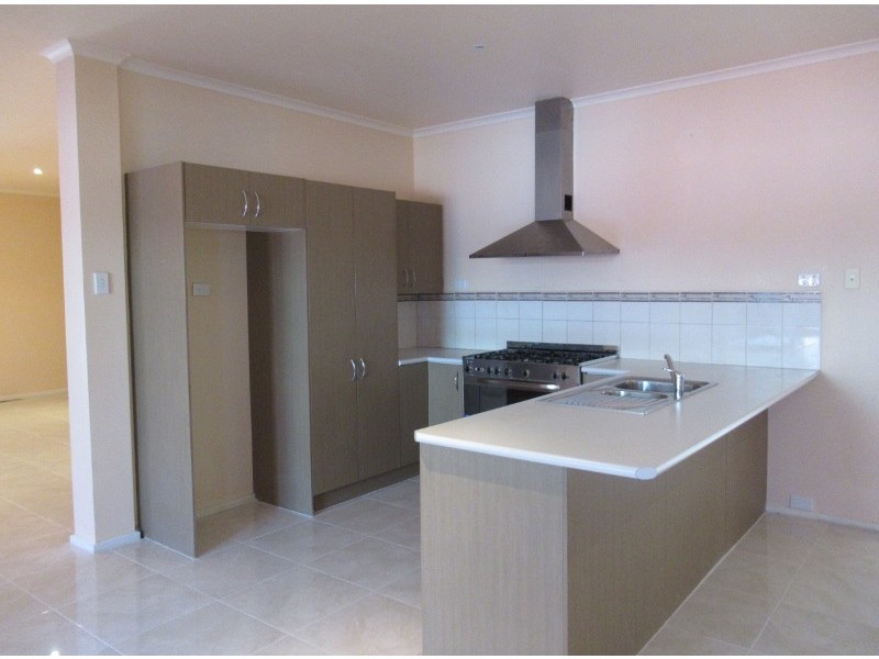 49 Breens Road, Cranbourne West VIC 3977