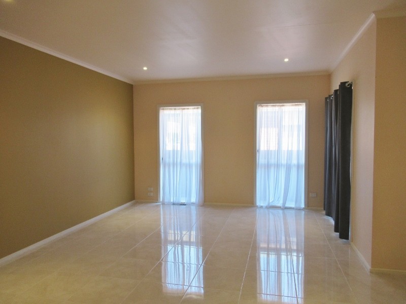 49 Breens Road, Cranbourne West VIC 3977