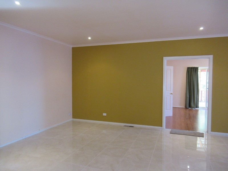 49 Breens Road, Cranbourne West VIC 3977