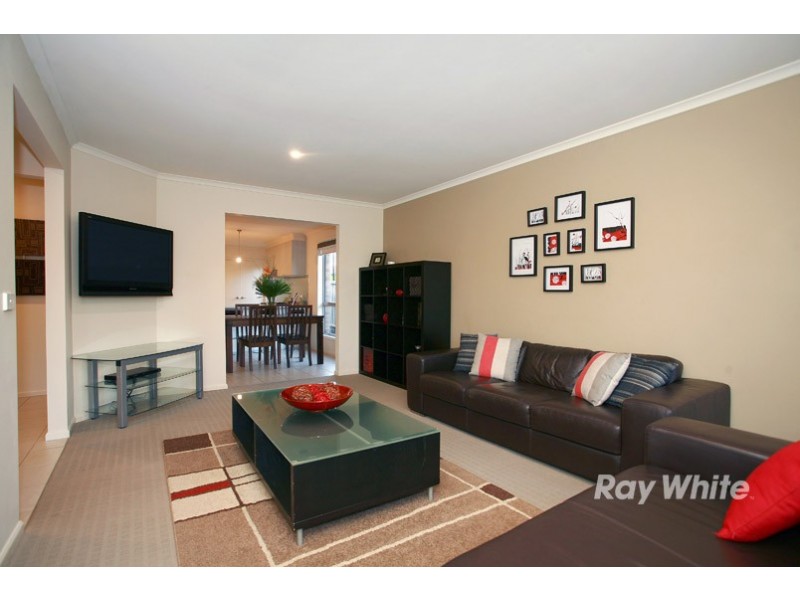 7 Melington Drive, Lyndhurst VIC 3975