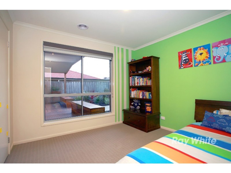 7 Melington Drive, Lyndhurst VIC 3975