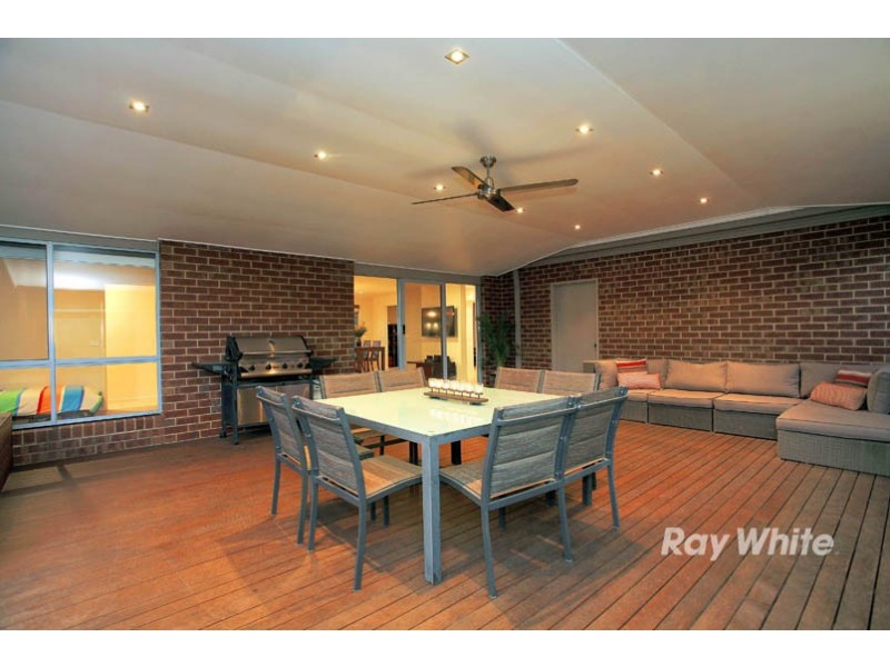 7 Melington Drive, Lyndhurst VIC 3975