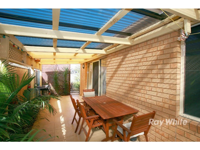 32 Greenaway Terrace, Cranbourne East VIC 3977