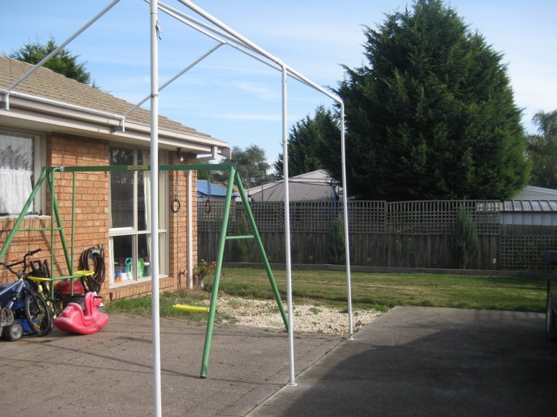 5 Manisa Place, Cranbourne West VIC 3977