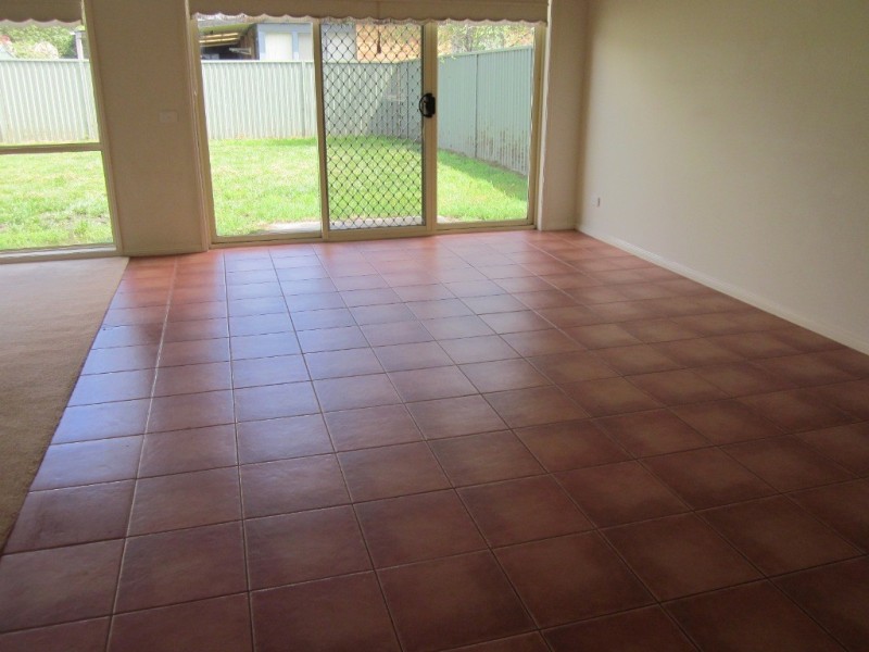 7 Horsham Drive, Cranbourne East VIC 3977