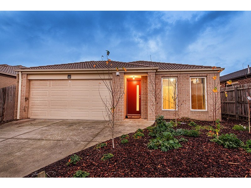 103 Fairhaven Boulevard, Cranbourne West VIC 3977