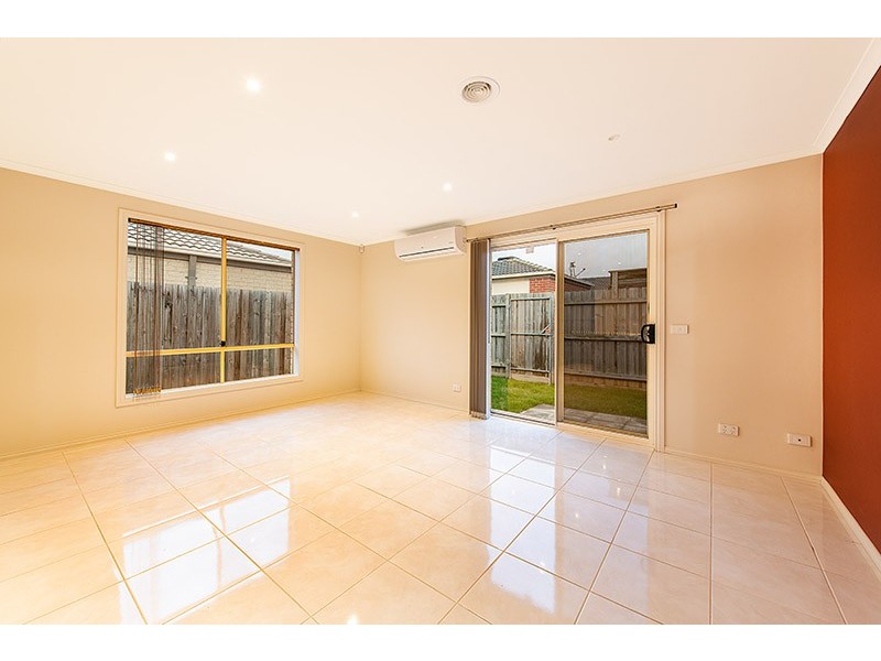 103 Fairhaven Boulevard, Cranbourne West VIC 3977