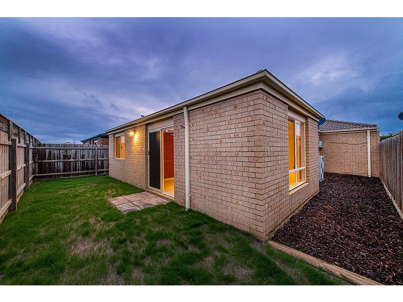 103 Fairhaven Boulevard, Cranbourne West VIC 3977